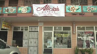 Alicia's Market reopens in Kalihi