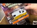 Unboxing Greenlight Collectables Hitched Homes series 14