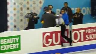 GPF 2014 Yuzuru Hanyu FS hug with Orser