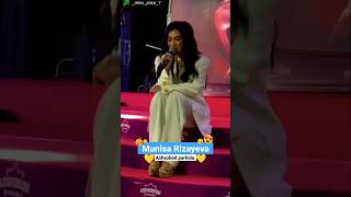 Munisa Rizayeva Ashxobod parkida💕 | Ovozga baho bering🤩🥰 | #shorts #aliynur #munisarizaeva