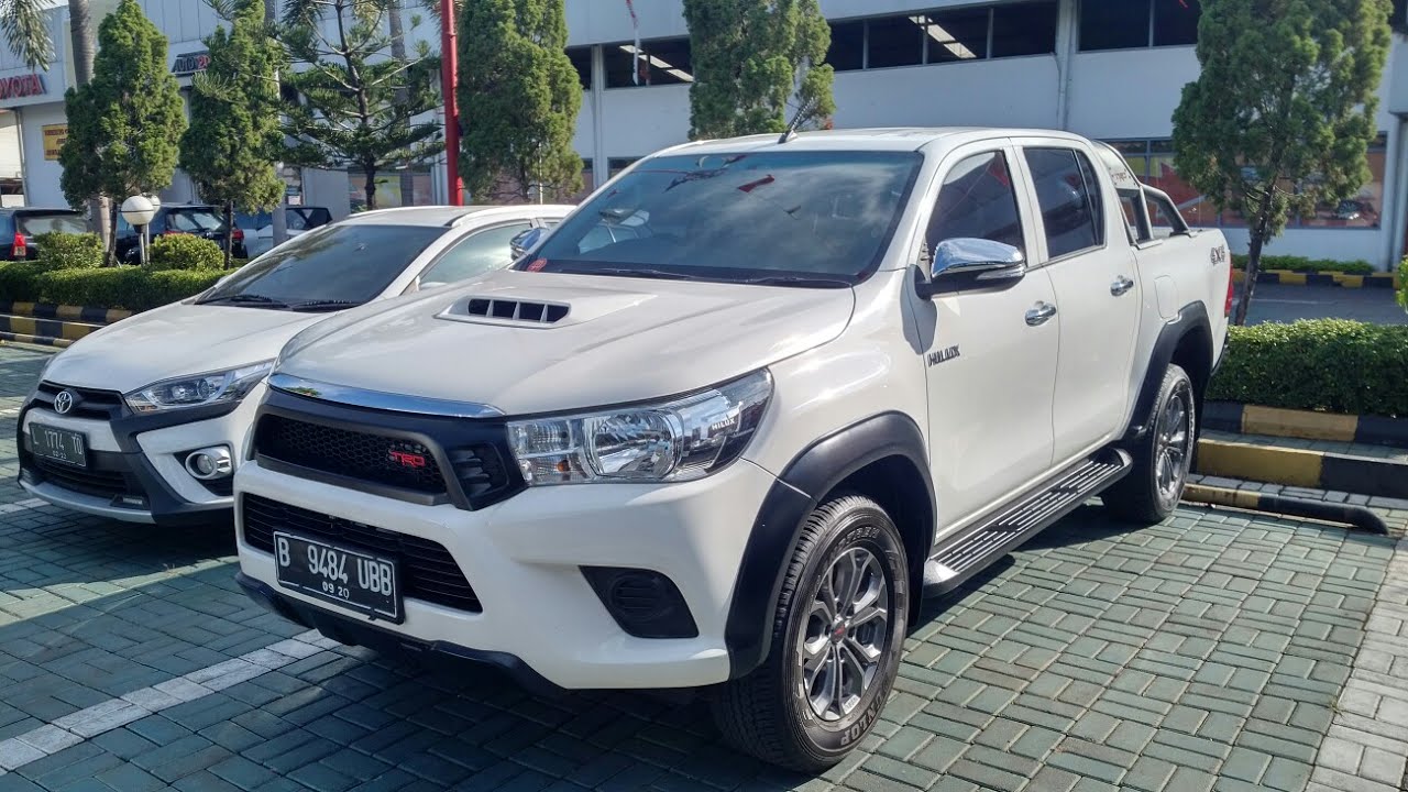 In Depth Tour Toyota Hilux G TRD - Indonesia - YouTube