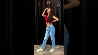 Muskan Kalra dance video on Piya more song