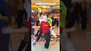 K-pop in public TWICE \