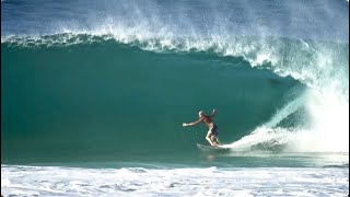 Kelly Slater Surfing a Sandbar SLAB on the North Shore