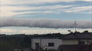 Roll Cloud über Mecklenburg-Vorpommern/Sehr seltene Wolkenform hinter einer Kaltfront.