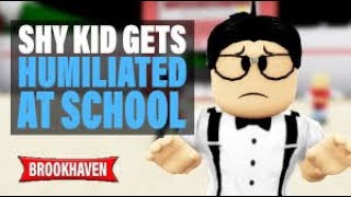 Shy Kid Gets Humiliated at School Ft Faze Rug!Roblox BrookHaven .
