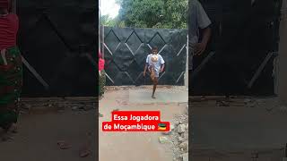 Essa Jogadora de Moçambique 🇲🇿 skills 2024 #shorts #Os Melhores Freestyle de football de Moçambique