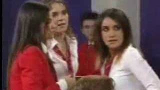 Peleas cortas de Mia y Roberta - Rebelde - RBD