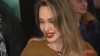 New York, Angelina Jolie alla premiere di 'The Outsiders' con la figlia Vivienne