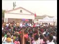 the great oba of benin shows nice dancing steps