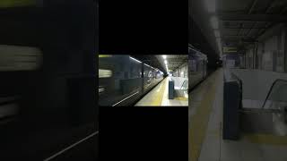 阪和線南田辺駅を通過するWEST EXPRESS 銀河