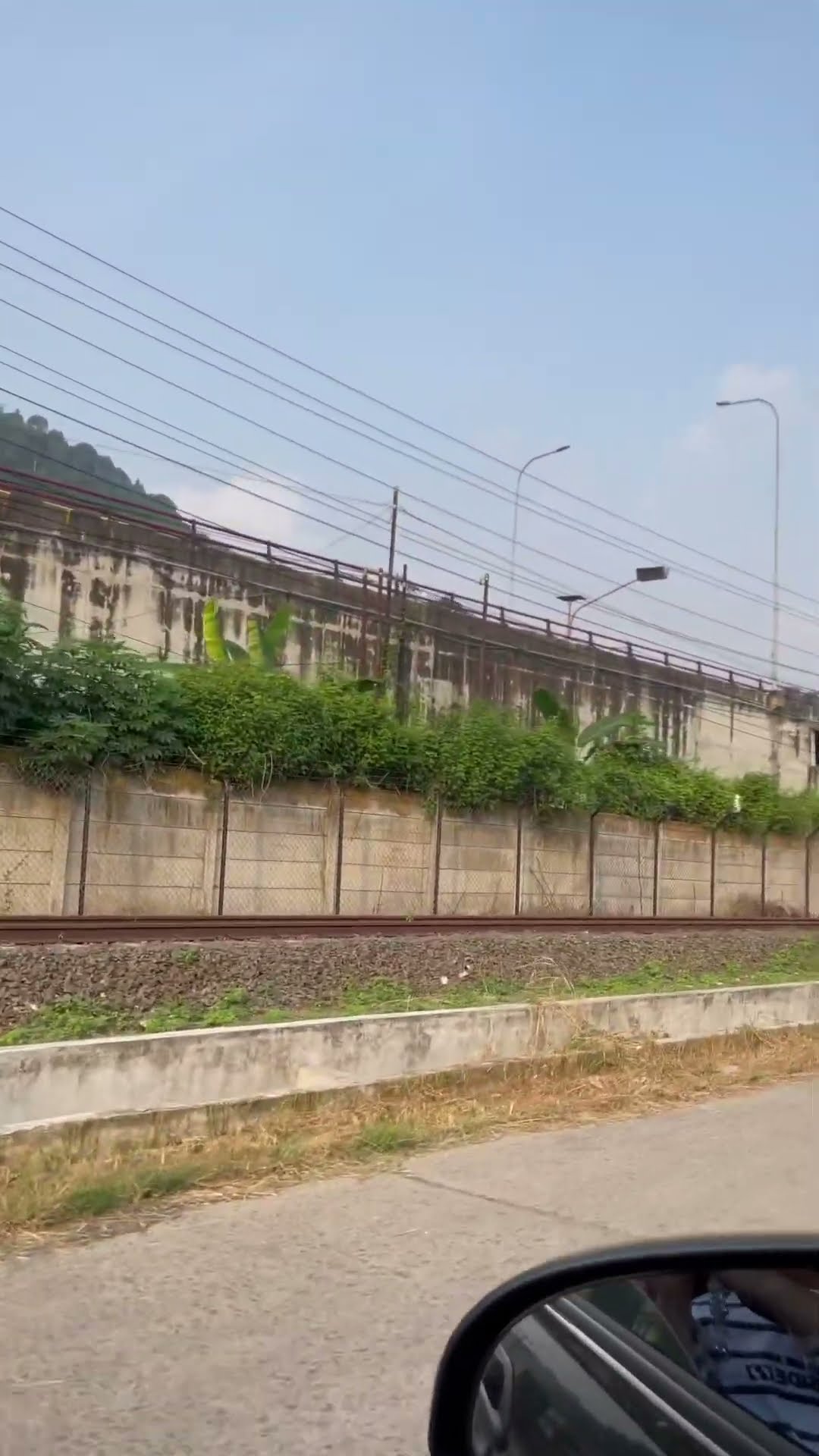 Kereta Lokomotif Cc201 Keretaapiindonesia Shorts Youtube