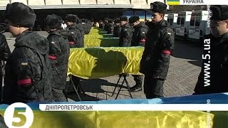 Похорон невідомих вояків, які загинули під Іловайськом