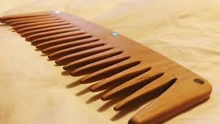DIY Wooden Comb Made by My Wife as a Christmas Gift for Her Dad -DIY Woodworking