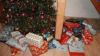 Unwrapping Christmas gifts 2016