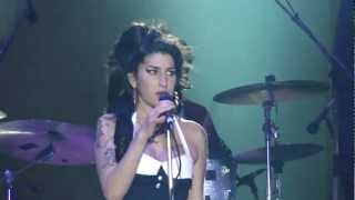 Amy Winehouse - You Know I´m no Good - Live In São Paulo - Brazil - 15/01/2011 - HD