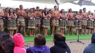 Te Ahi Tapeka (Koroneihana 2013)