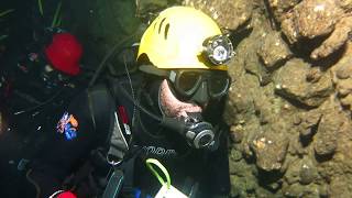 Plongée dans la grotte du Cap Figalo