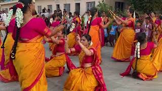 Kolatam on Tiruveedula Merasi, Annamayya keertana at Narayanapur Balaji temple #kolatam