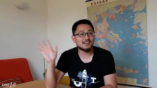 An student living in Athens,  talks about his Greek course with Omilo