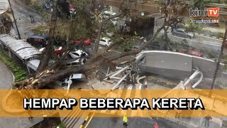 Pokok tumbang hempap kereta di Jalan Sultan Ismail