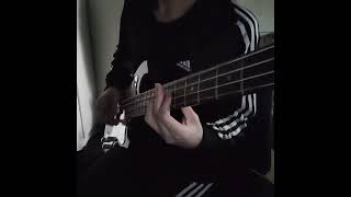 Polyphia - Playing God riff on bass (short)