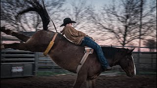 STETSON WRIGHT GOT ON A BAREBACK HORSE - Rodeo Time 324