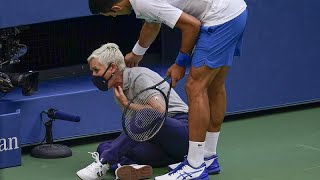 Tennis : Novak Djokovic disqualifié de l'US Open pour avoir envoyé une balle sur une juge de ligne
