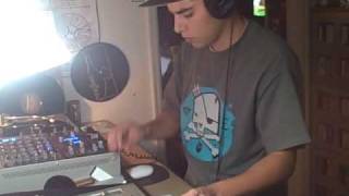 Crix Saiz dubstep fm dank dealz