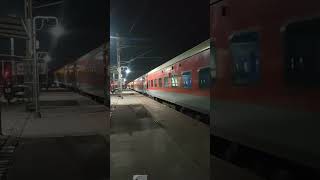 12140 Nagpur Mumbai Sewagram SF Express Arriving Badnera Jn.