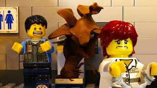 화장실에서 탈출: Police Stops Prisoner from Escaping through the Sewer / LEGO Prison Break
