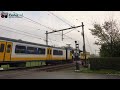 Spoorwegovergang Schiedam 😍4K😍 // Dutch railroad crossing