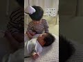 동생이 좋아 연년생형제 babyshorts 14개월아기 1개월아기