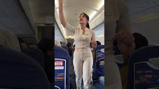 The,man of Close door with beautiful flight attendant thai lion air#pubgmobile#viralshort