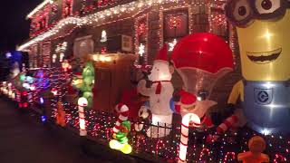 Cycling through the 2017 Holiday Decorations of Whitestone, Beechhurst, and Malba in Queens, NYC