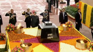 PM Narendra Modi pays tribute to martyrs at Amar Jawan Jyoti | PMO