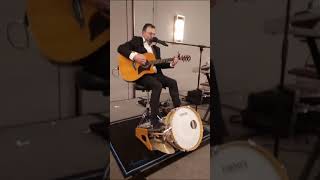 Niggun Vihznitz ניגון ויז'ניץ (Guitar, Harmonica, and Farmer Foot Drum). I ❤️ this song!