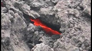 Pobladores alarmados por el descenso de lava