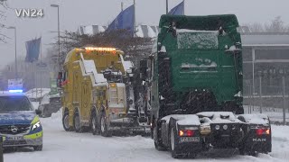 08.02.2021 - VN24 - Heavy snowfall caused trucks to slide - recovery services in constant operation