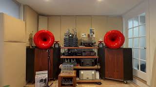 Kwing's LeCleac'h-TAD Horn / Cloned Klipsch Jubilee system subjected to the Ben Hur test