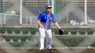 【特守】 田中浩康コーチのノックを受ける牧秀悟 沖縄キャンプ 横浜DeNAベイスターズ 2023/2/5