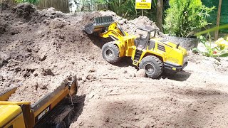 RC Construction Site Huina Dozer and Truck of work
