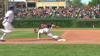 BAL@CHC: Hardy backhands a grounder, throws to first