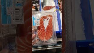 salmon fish cutting peace price 😱 lulu mall😍 #shorts# old video #lulu hayper market #reels#