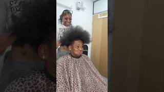 HAIRSTYLIST CORE 😂🪮 #shorts #ukcomedy #relatable #hairstyle
