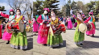 옹헤야 군중무용 연변 연길공원에서 세로직캠 초고화질