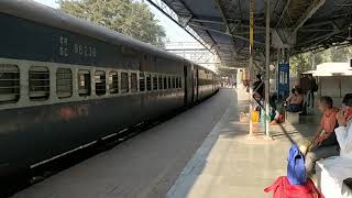 7hrs late NZM Huzur Saheb Nanded Special Fare Special skips Raja Ki Mandi station