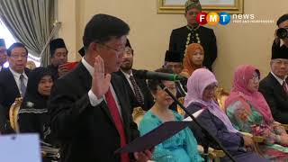 Chow angkat sumpat ketua menteri P Pinang ke 5