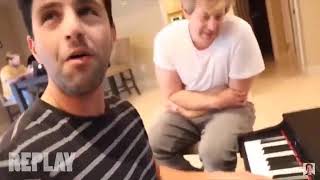 Josh Peck Sings In David's Vlog For 4 mins and 20 secs Straight