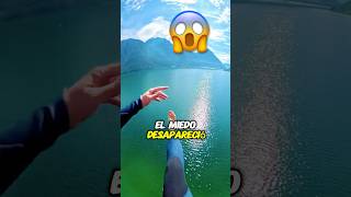 Increíble SALTO al MAR desde lo ALTO de un ACANTILADO 😱⚠️🌊